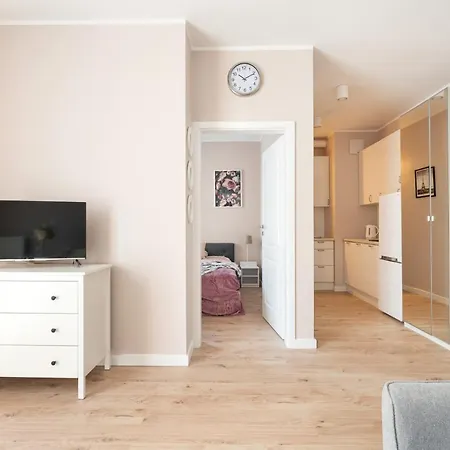 Superapart Aignera 4, Family Friendly Oasis Apartamento