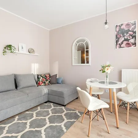 Superapart Aignera 4, Family Friendly Oasis *