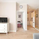 Superapart Aignera 4, Family Friendly Oasis Appartement