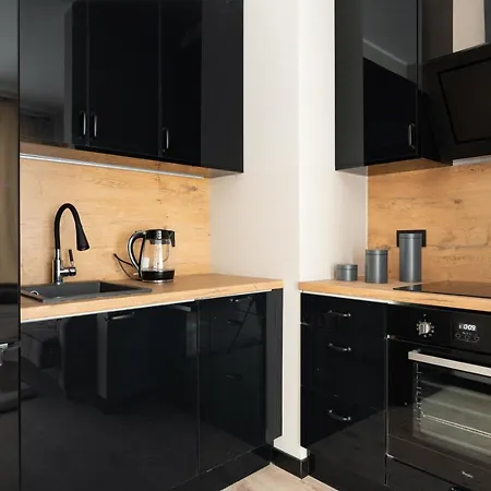 Superapart Aignera 4, Family Friendly Oasis Daire *